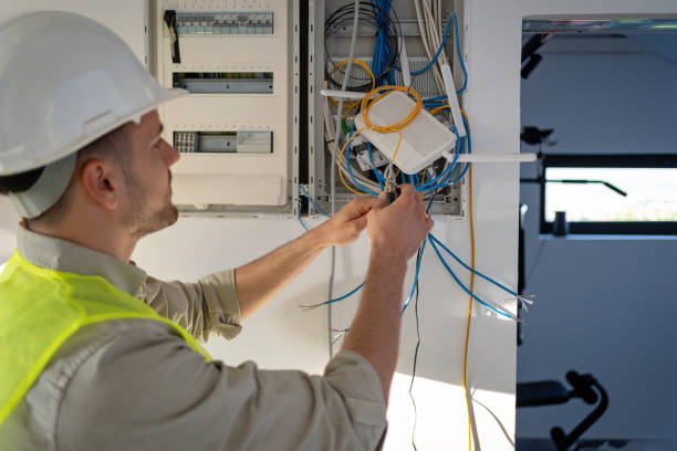 Best Local Electrician Companies  in Medford, WI